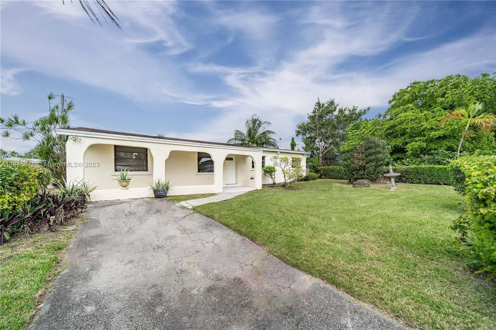 Real estate property located at 11073 224th St, Miami-Dade County, Miami, FL
