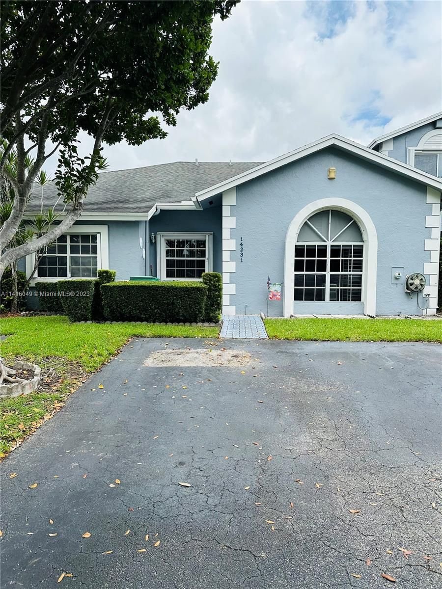 Real estate property located at 14231 97th Ter, Miami-Dade County, Miami, FL