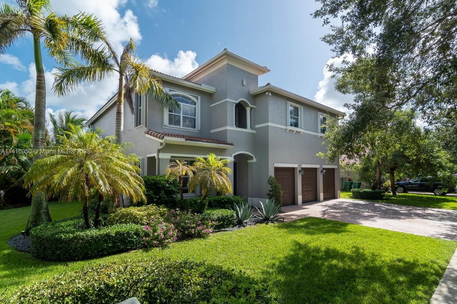 Real estate property located at 10473 54th St, Broward County, BILTMORE GROVE, Cooper City, FL