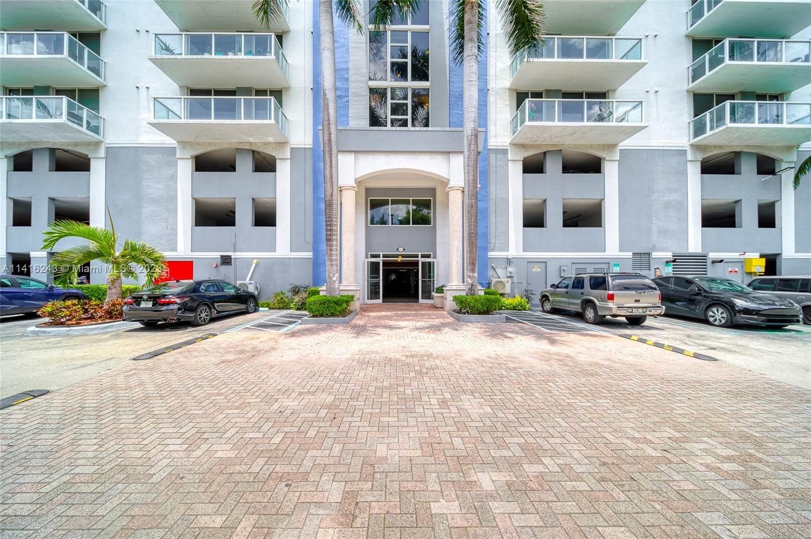 Real estate property located at 5077 7th St #1007, Miami-Dade County, BLUE LAGOON CONDO, Miami, FL