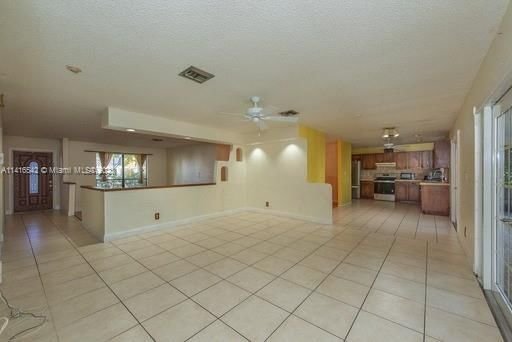 Real estate property located at 10727 18th Ct, Broward County, CYPRESS RUN, Coral Springs, FL