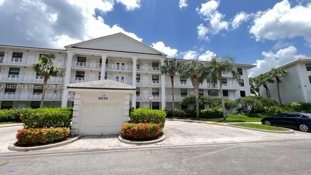 Real estate property located at 3630 Whitehall Dr #106, Palm Beach County, West Palm Beach, FL