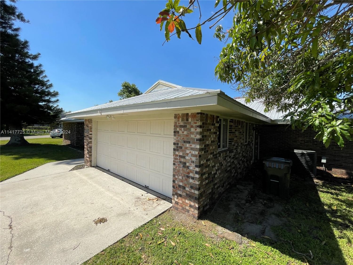 Real estate property located at 203 SAGINAW AVE, Hendry County, RIDGVIEW ESTATES S/D A RES, Clewiston, FL