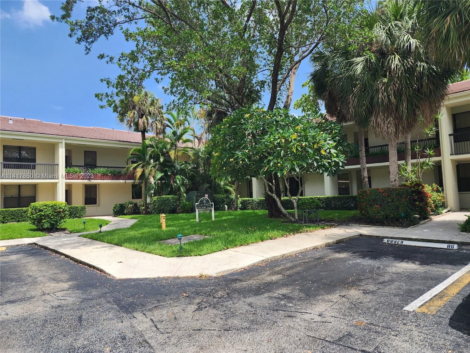 Real estate property located at 7300 1st St #208, Broward County, Plantation, FL