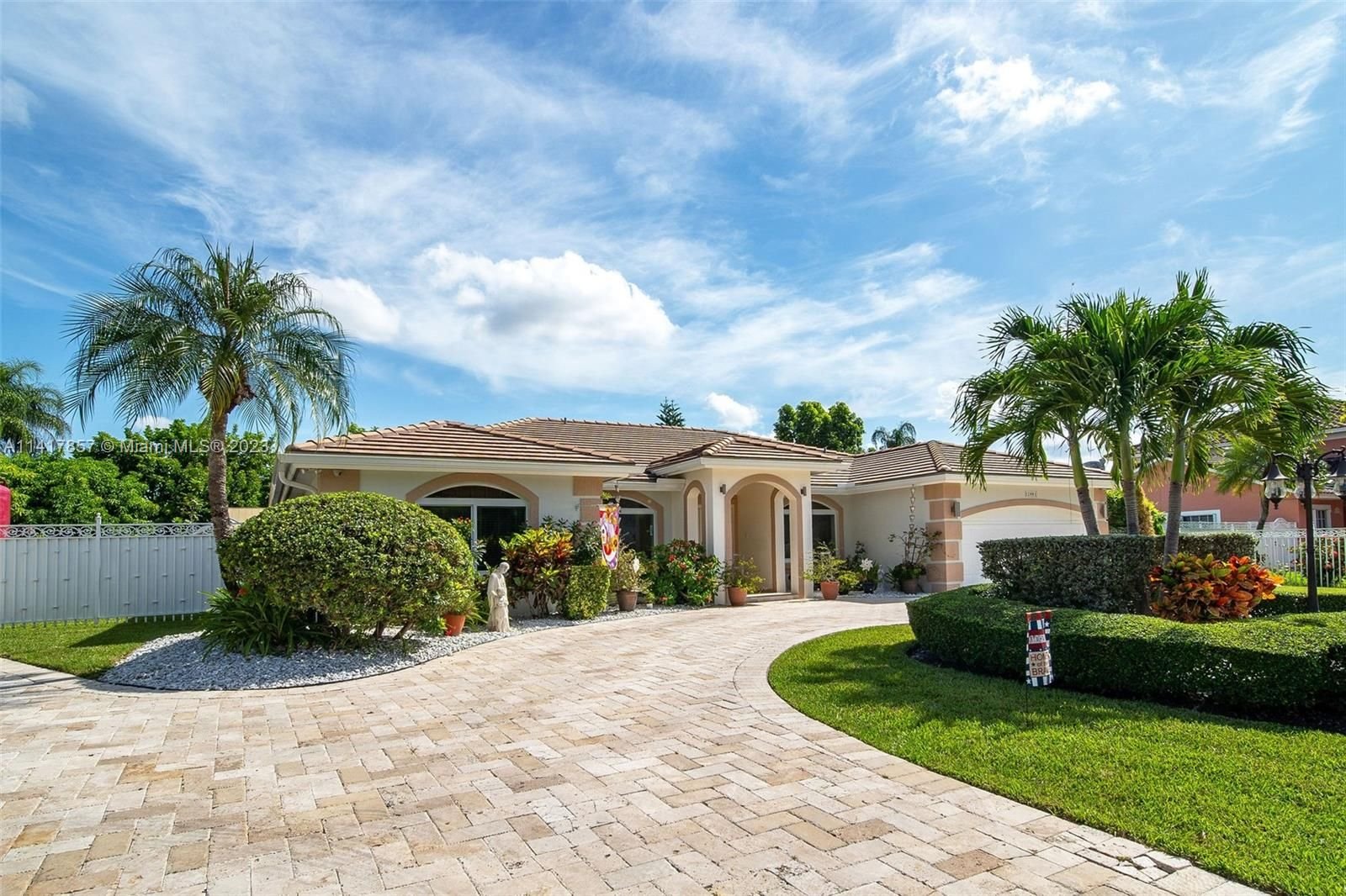 Real estate property located at 12801 188th St, Miami-Dade County, SUB OF TROPIC, Miami, FL