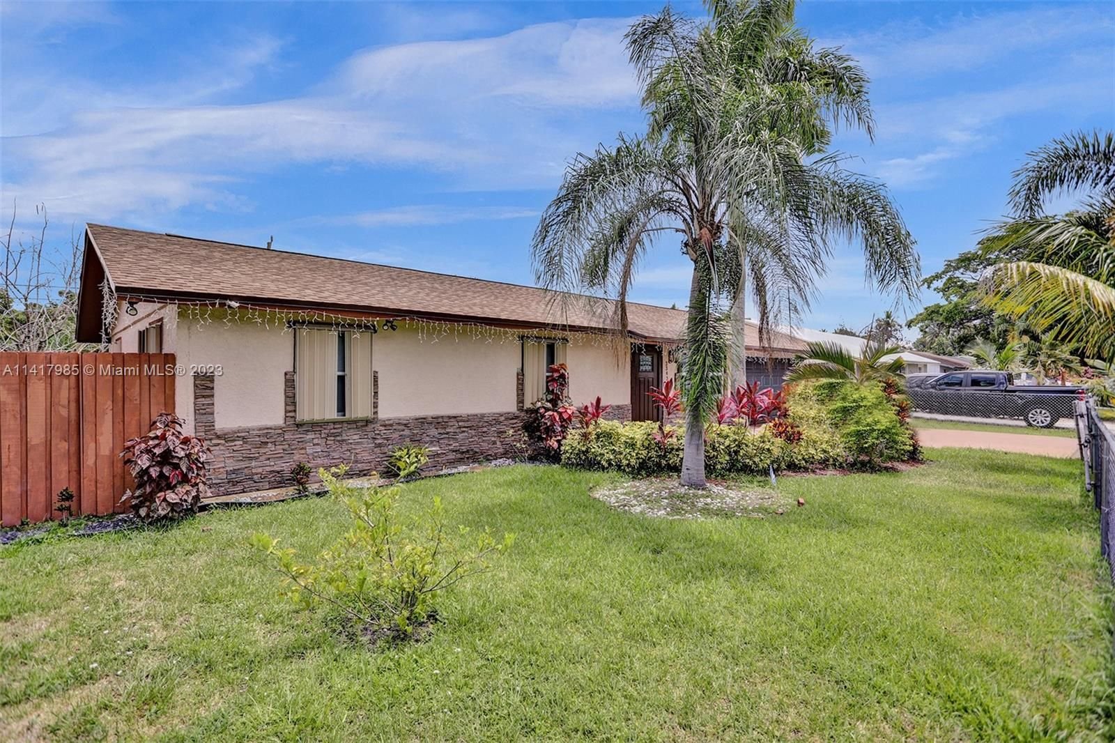 Real estate property located at 3343 Artesian Dr, Palm Beach County, Lake Worth, FL