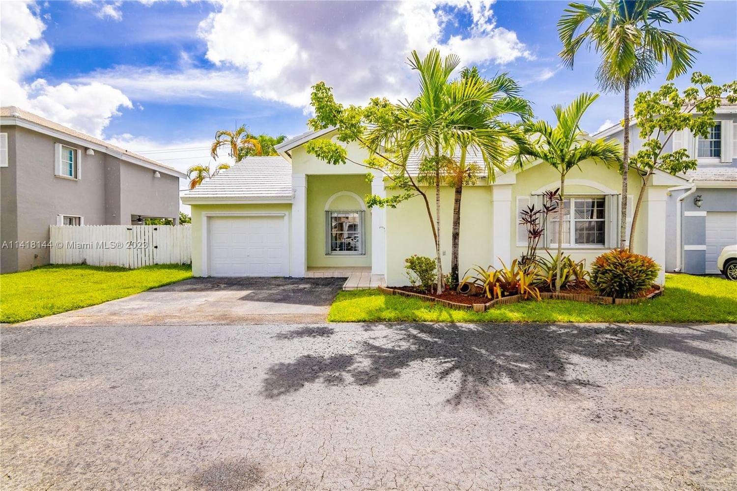 Real estate property located at 11211 64th Ln, Miami-Dade County, Miami, FL