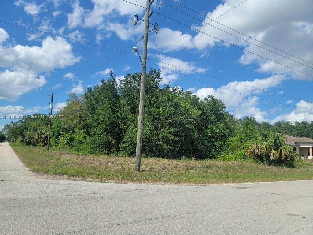 Real estate property located at 3205 18th St, Lee County, Lehigh Acres, FL