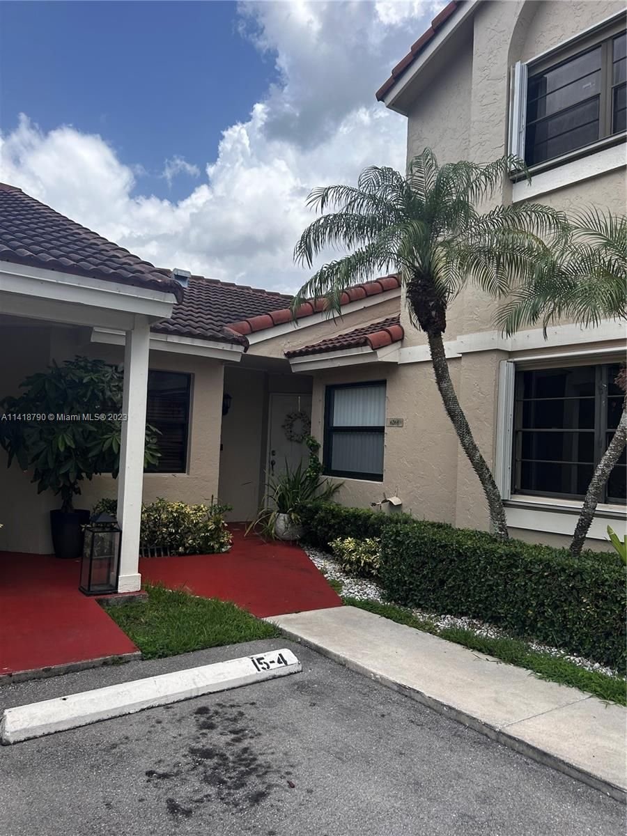 Real estate property located at 6268 170th Ter #6268, Miami-Dade County, Hialeah, FL