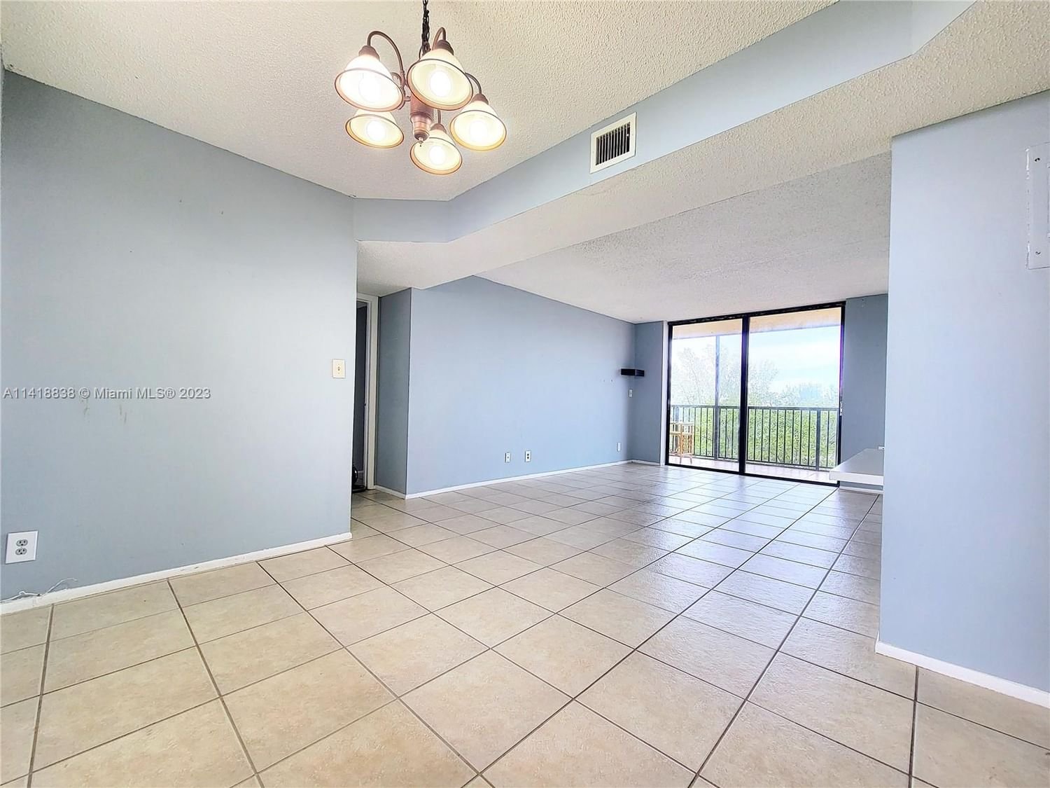Real estate property located at 3400 Blue Lake Dr #504, Broward County, Pompano Beach, FL