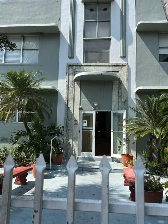 Real estate property located at 900 Jefferson Ave #3, Miami-Dade County, THE CORONET CONDO, Miami Beach, FL