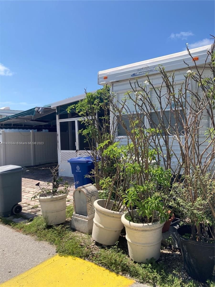 Real estate property located at 325 Calusa St, Monroe County, CALUSA CAMPGROUND, Key Largo, FL