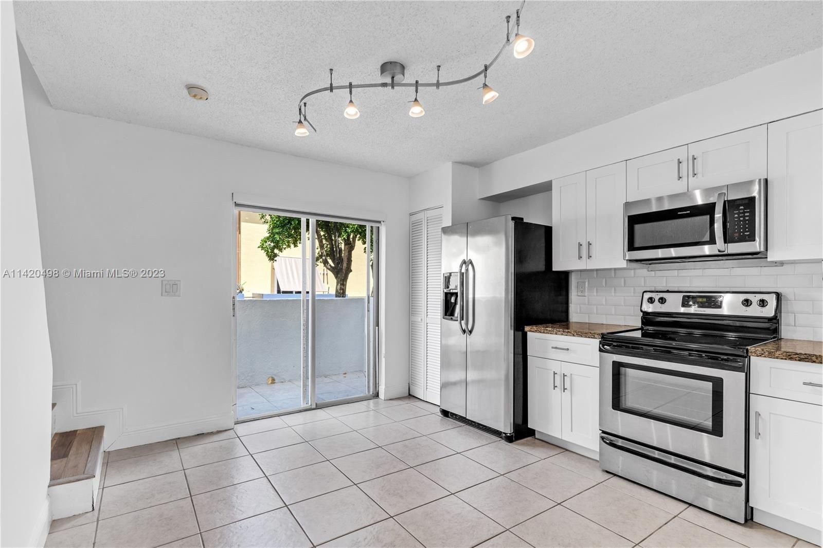 Real estate property located at 8249 149th Ct #6-206, Miami-Dade County, Miami, FL