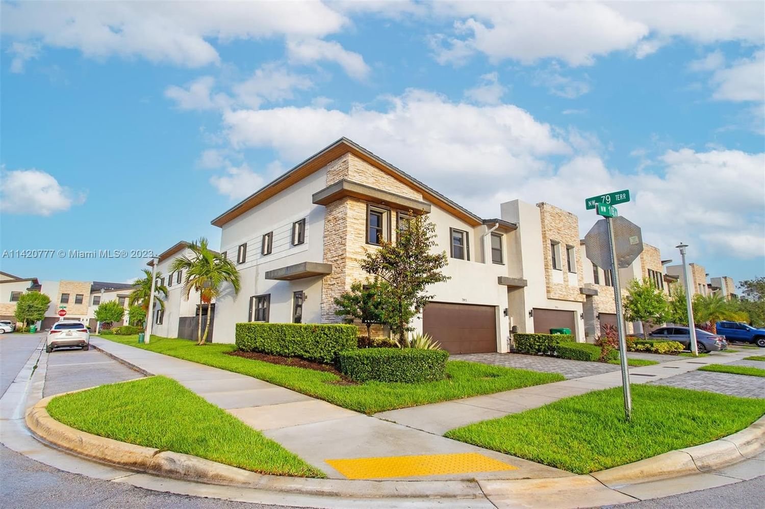 Real estate property located at 7911 105th Ave, Miami-Dade County, Doral, FL