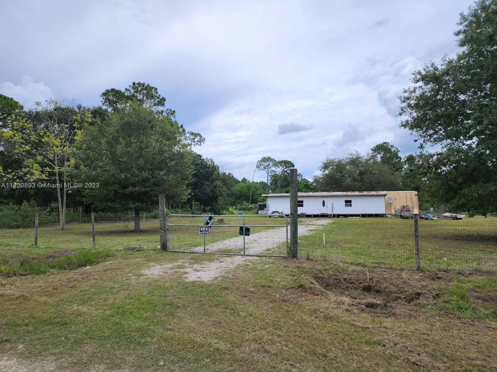 Real estate property located at 745 N Willow, Hendry County, Clewiston, FL