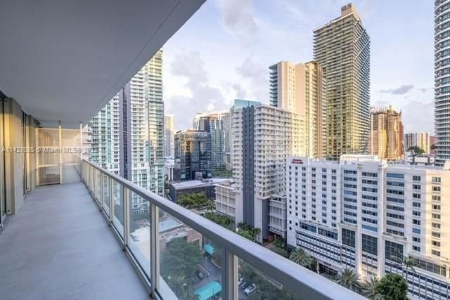 Real estate property located at 1111 1st Ave #2017-N, Miami-Dade County, THE AXIS ON BRICKELL II C, Miami, FL