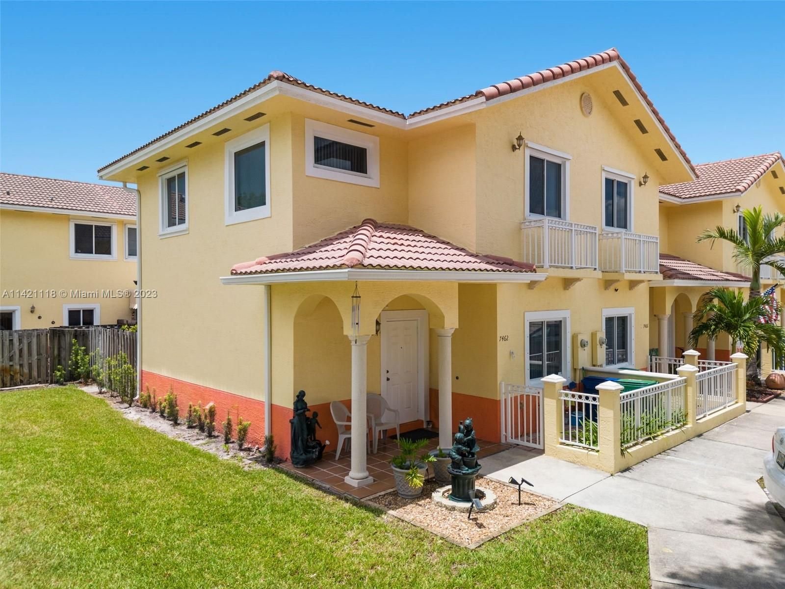 Real estate property located at 7462 180th Ter, Miami-Dade County, Hialeah, FL