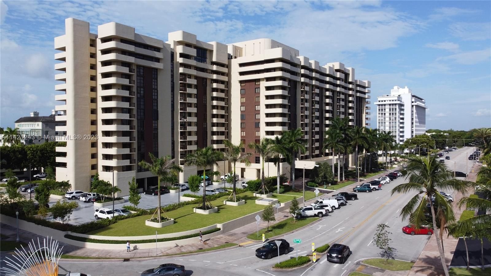 Real estate property located at 600 Biltmore Way #808, Miami-Dade County, Coral Gables, FL