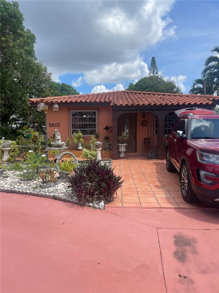 Real estate property located at 5915 3rd St, Miami-Dade County, WESTLAWN-CORRECTED PLAT, Miami, FL