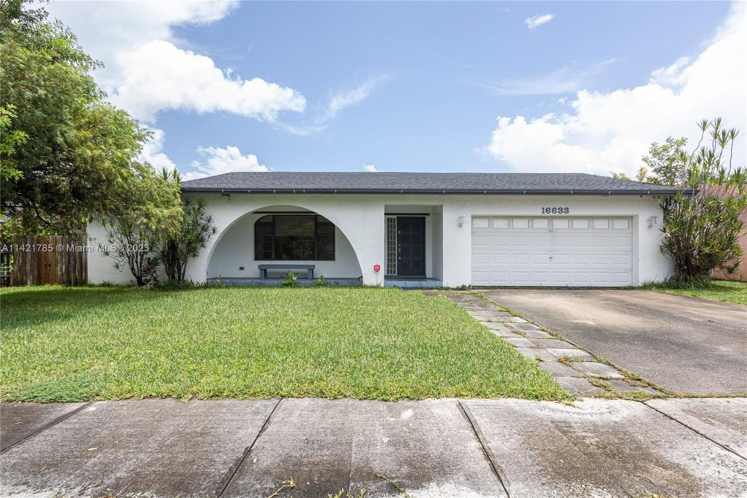 Real estate property located at 16633 107th Pl, Miami-Dade County, Miami, FL