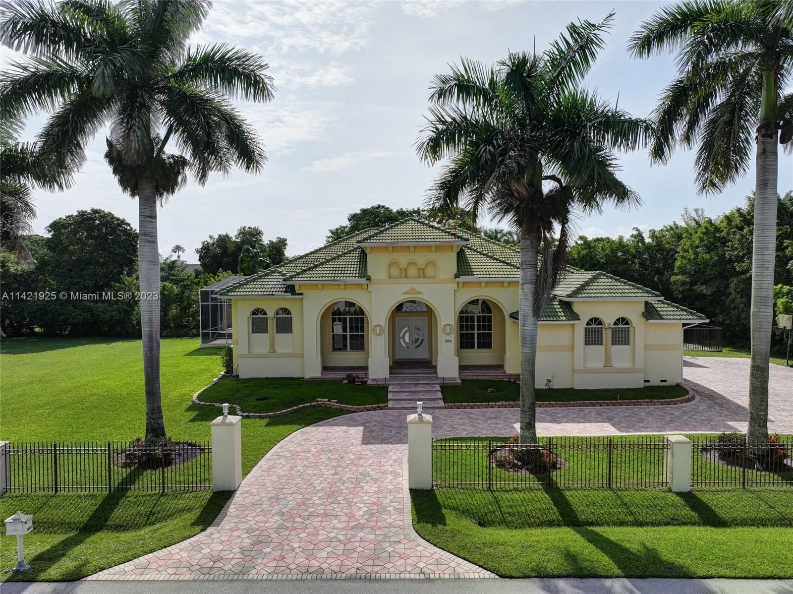 Real estate property located at 1050 120th Ave, Broward County, Plantation, FL