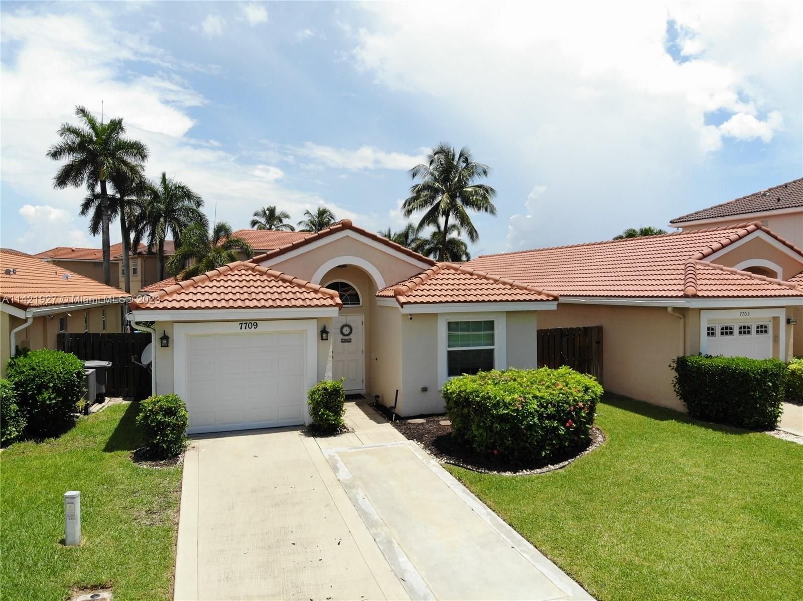 Real estate property located at 7709 Springfield Lake Dr, Palm Beach County, Lake Worth, FL