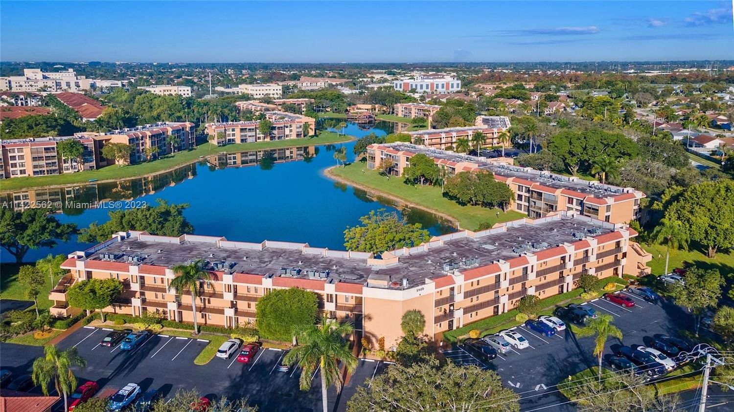 Real estate property located at 5935 Coral Lake Dr. #5935, Broward County, CORAL GATE IV CONDO, Margate, FL