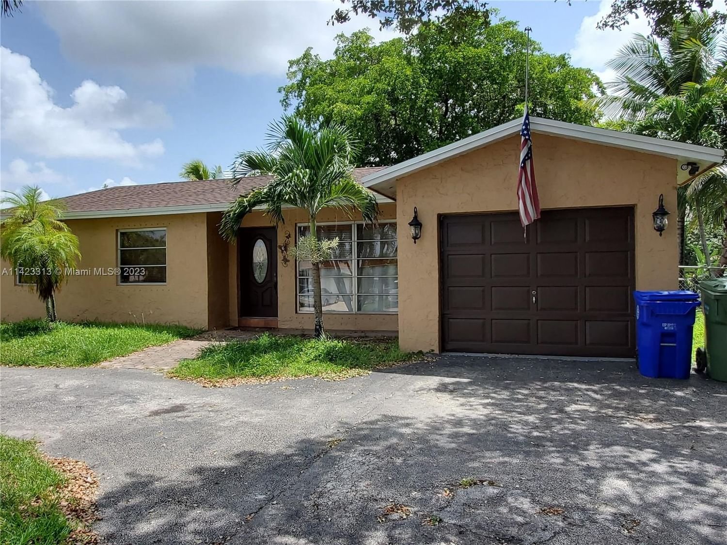 Real estate property located at 1121 93rd Ave, Broward County, Pembroke Pines, FL