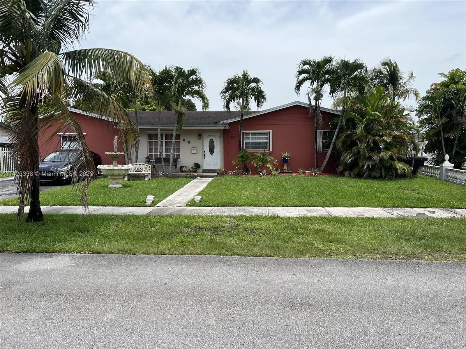 Real estate property located at 4617 128th Ct, Miami-Dade County, ROYALE GREEN SEC 1, Miami, FL