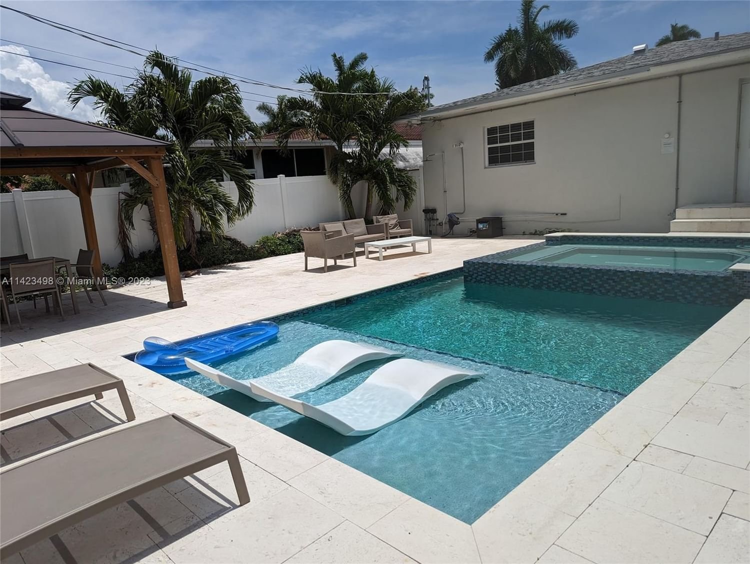 Real estate property located at 1535 Hollywood Blvd, Broward County, Hollywood, FL