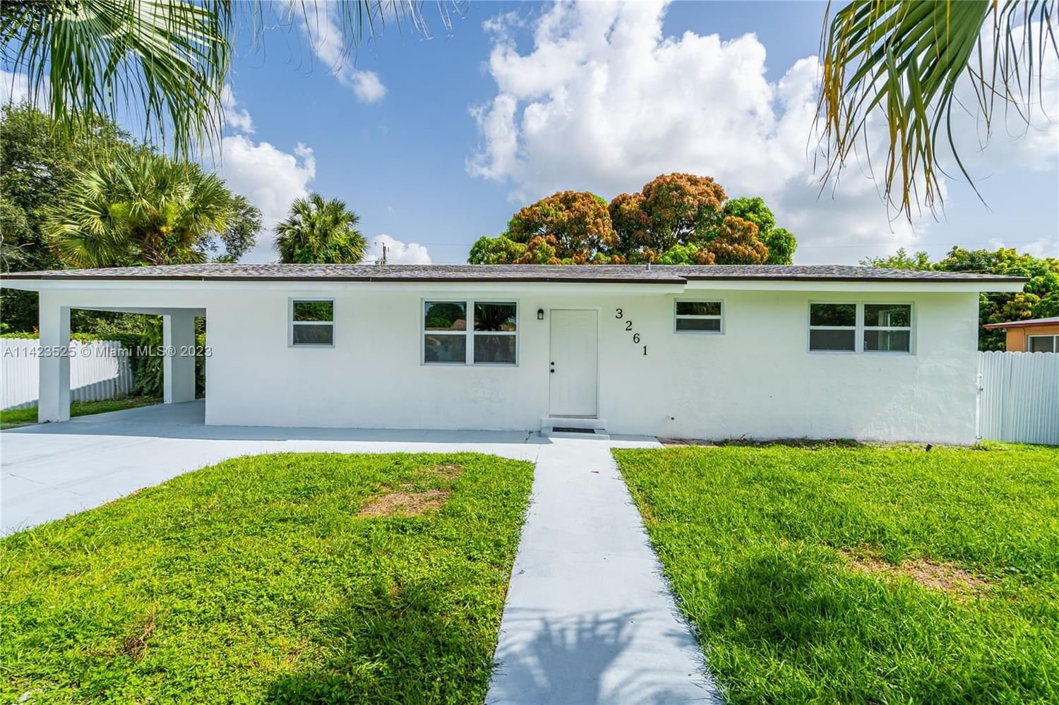 Real estate property located at 3261 213th Ter, Miami-Dade County, Miami Gardens, FL