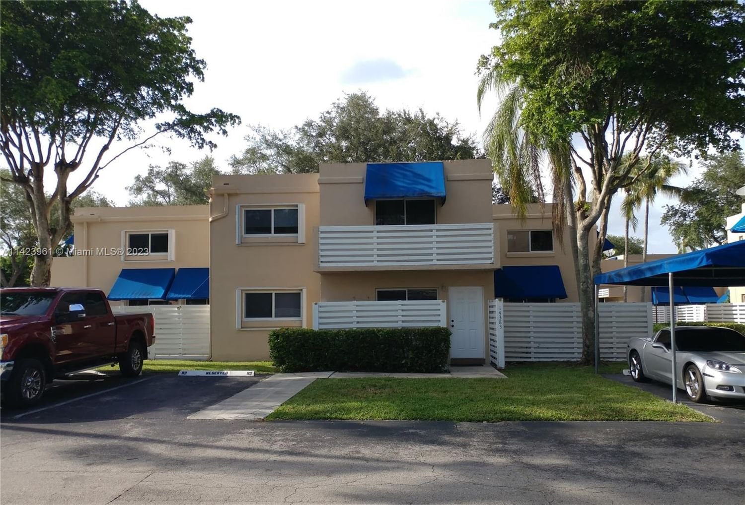 Real estate property located at 14383 97th Ter, Miami-Dade County, Miami, FL