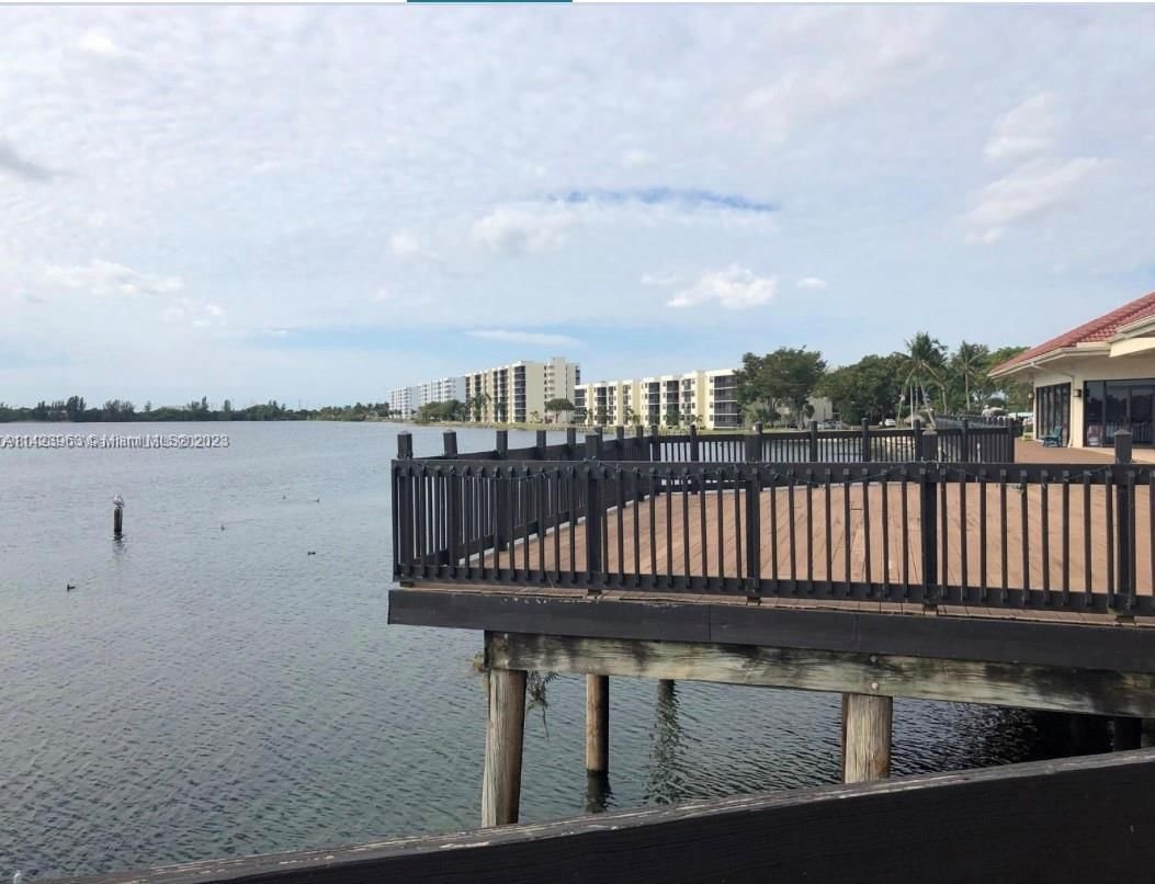 Real estate property located at 106 Lake Emerald Dr #416, Broward County, Oakland Park, FL
