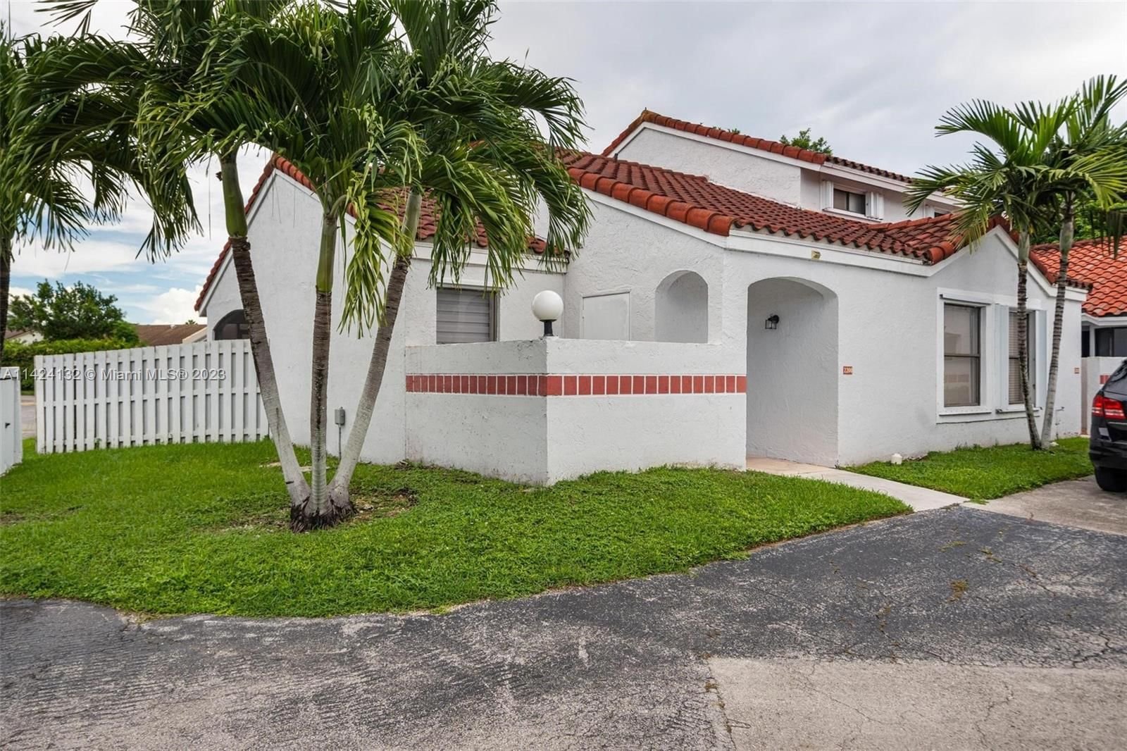 Real estate property located at 2200 San Remo Cir #2200, Miami-Dade County, Homestead, FL