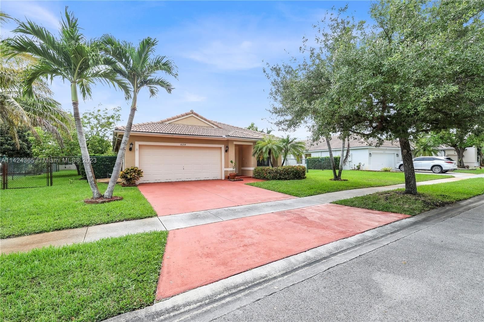 Real estate property located at 16204 10th St, Broward County, Pembroke Pines, FL