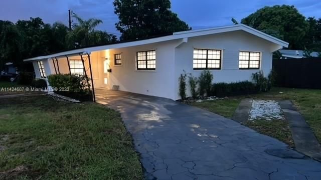 Real estate property located at 17501 5th Ave, Miami-Dade County, North Miami Beach, FL