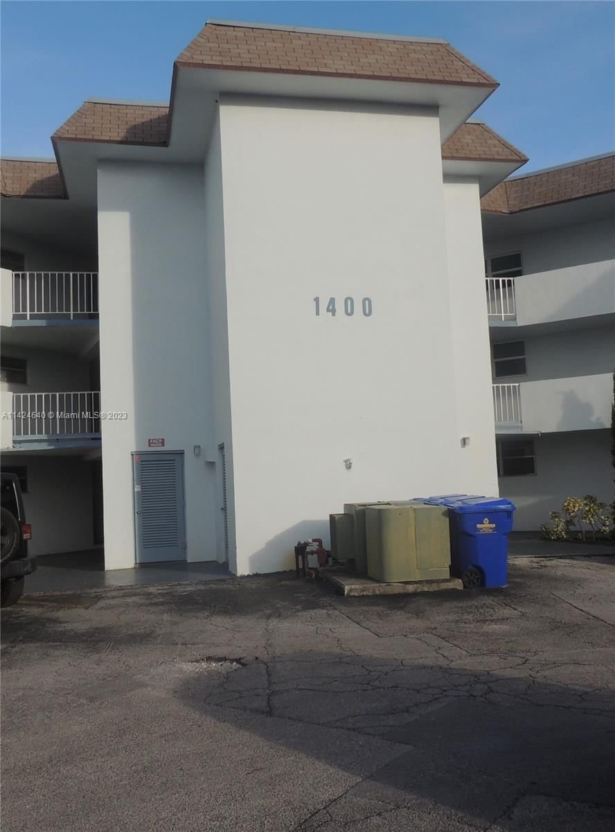 Real estate property located at 1400 Tallwood Ave #105, Broward County, TALLWOOD EAST CONDO, Hollywood, FL