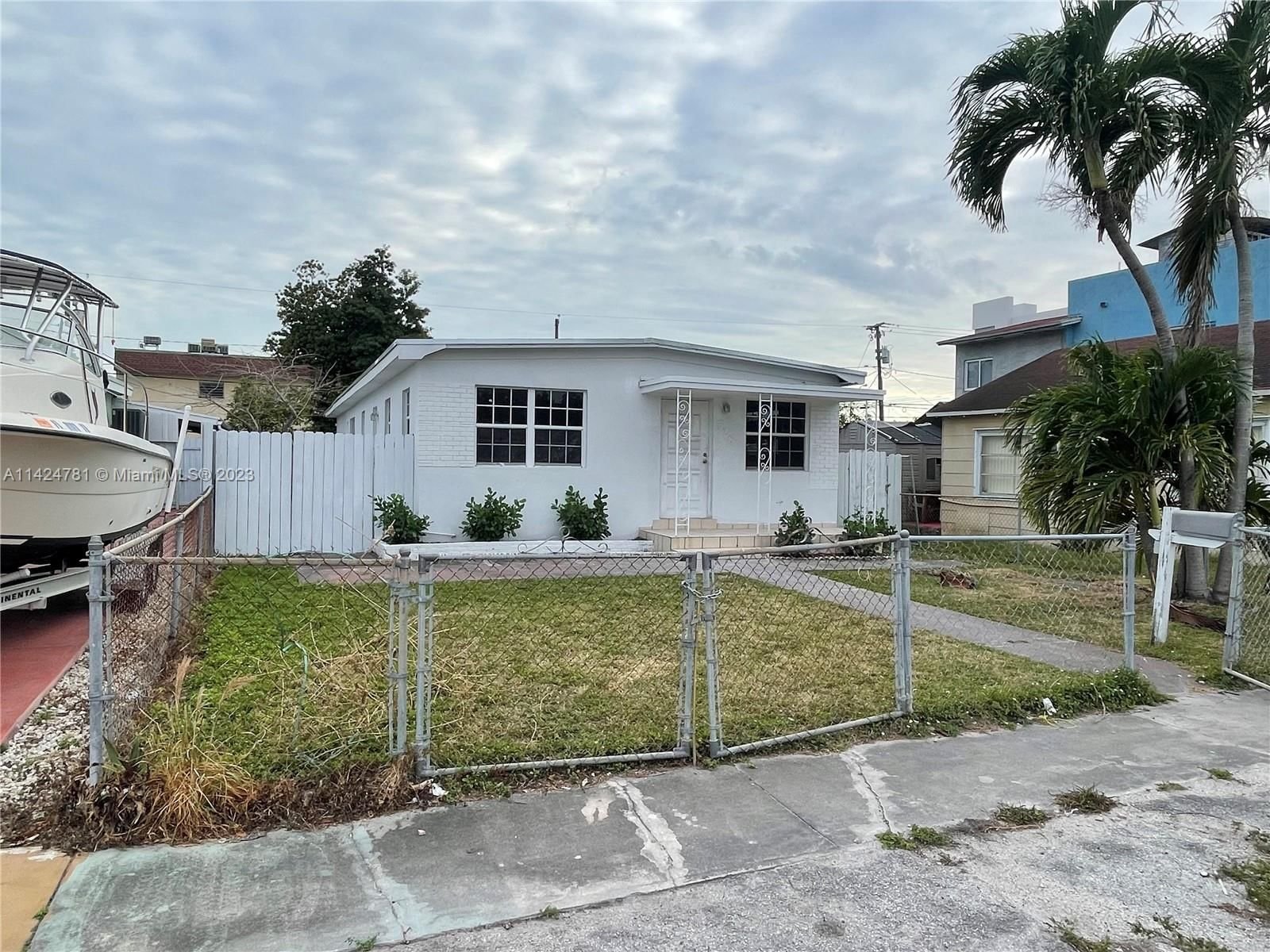 Real estate property located at 528 10th St, Miami-Dade County, HIALEAH 8TH ADDN, Hialeah, FL