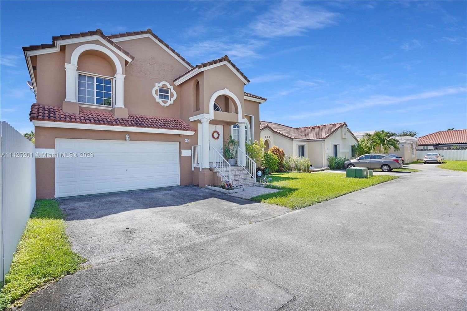 Real estate property located at 685 126th Ct, Miami-Dade County, Miami, FL