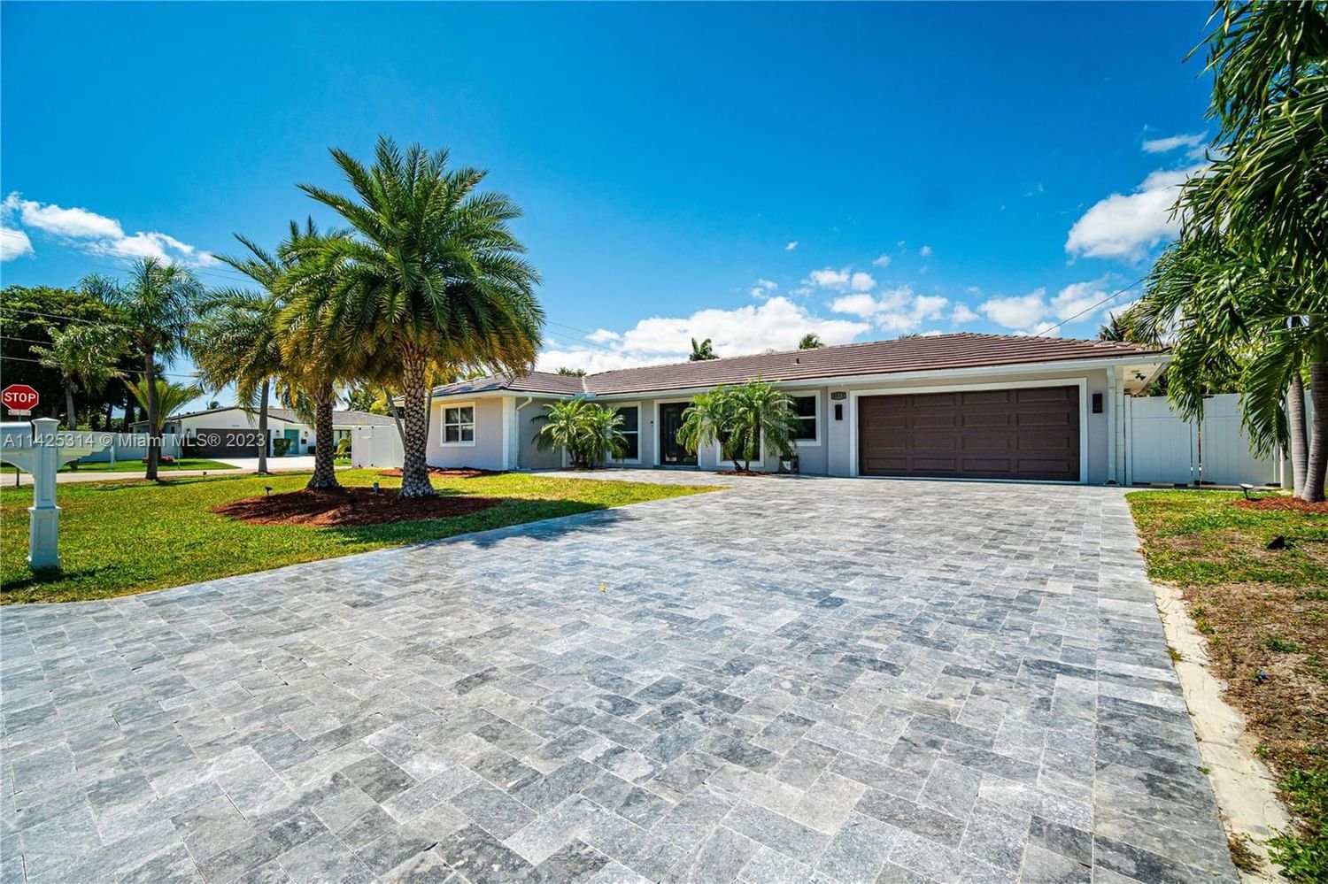 Real estate property located at 4571 27th Ave, Broward County, Lighthouse Point, FL