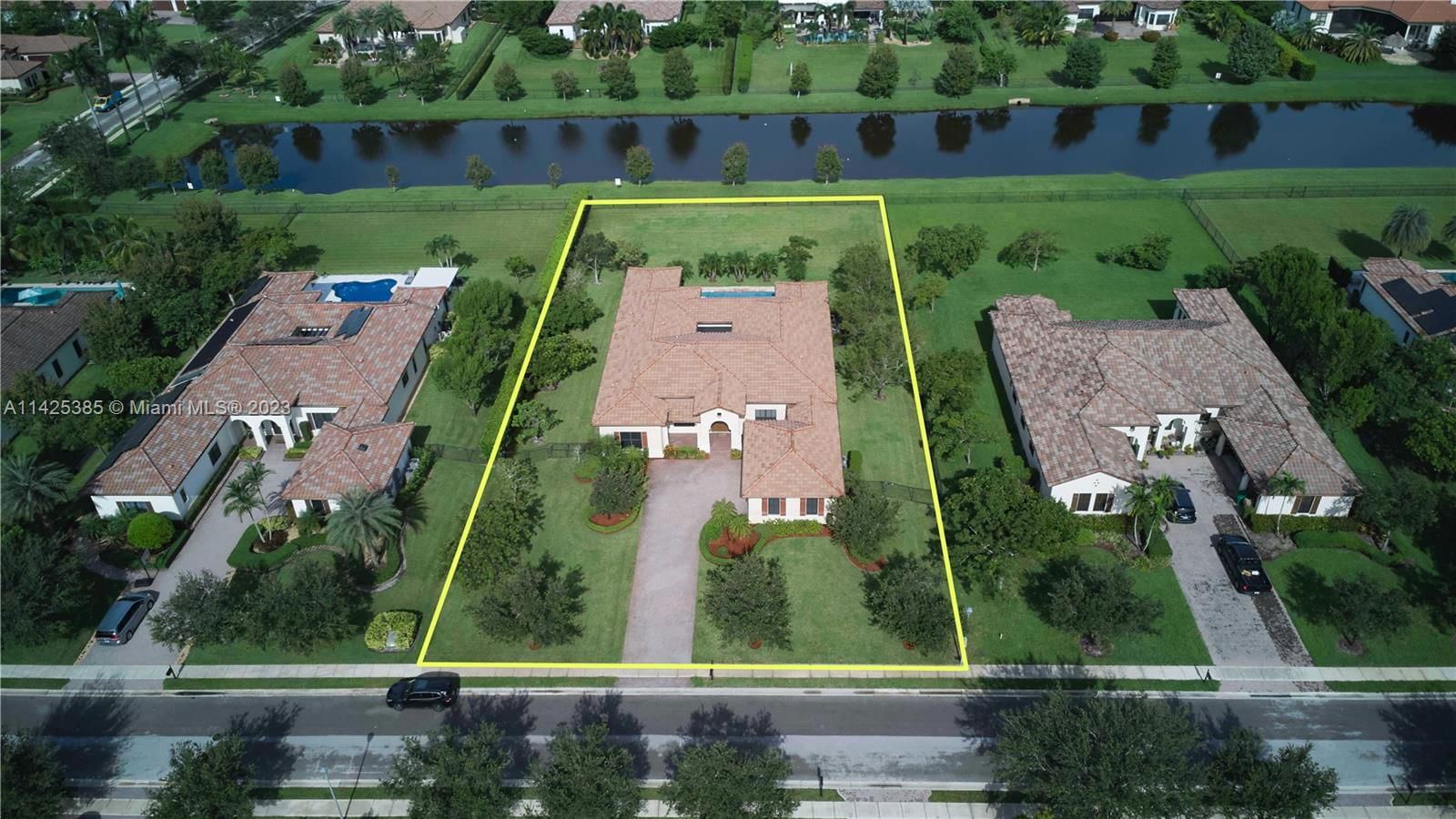Real estate property located at 4431 Estates Rd, Broward County, Davie, FL