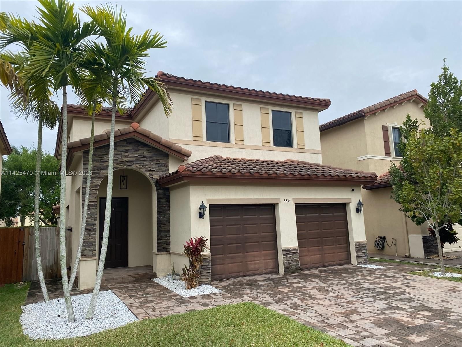 Real estate property located at 584 33rd Ter, Miami-Dade County, BAYWINDS OF FLORES, Homestead, FL