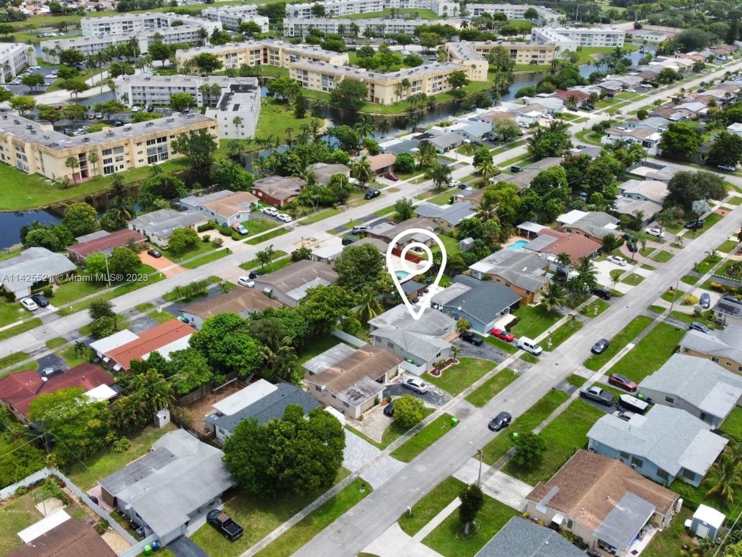 Real estate property located at 8611 28th Pl, Broward County, Sunrise, FL