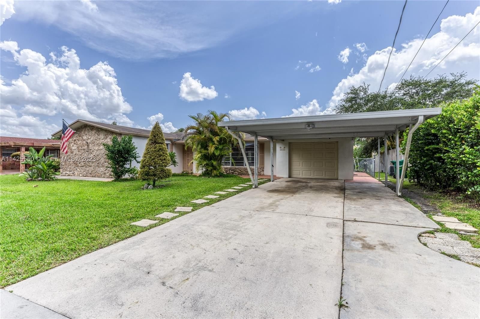 Real estate property located at 2035 65th Ave, Broward County, Margate, FL