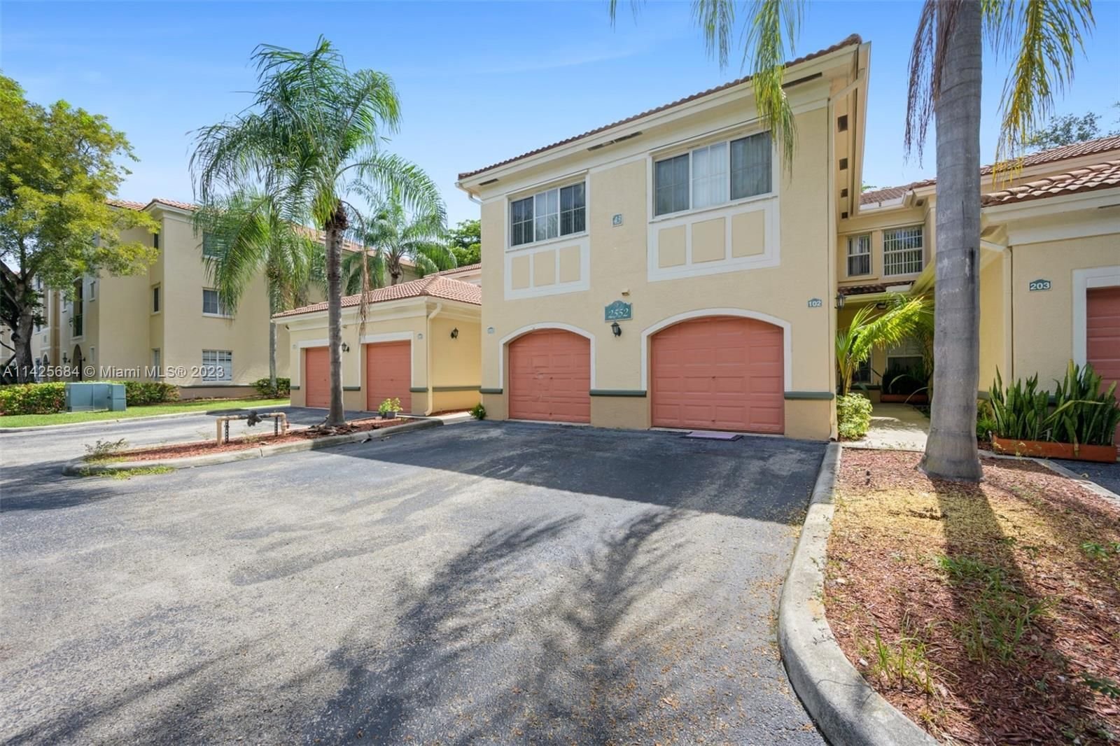 Real estate property located at 2552 Centergate Dr #102, Broward County, Miramar, FL