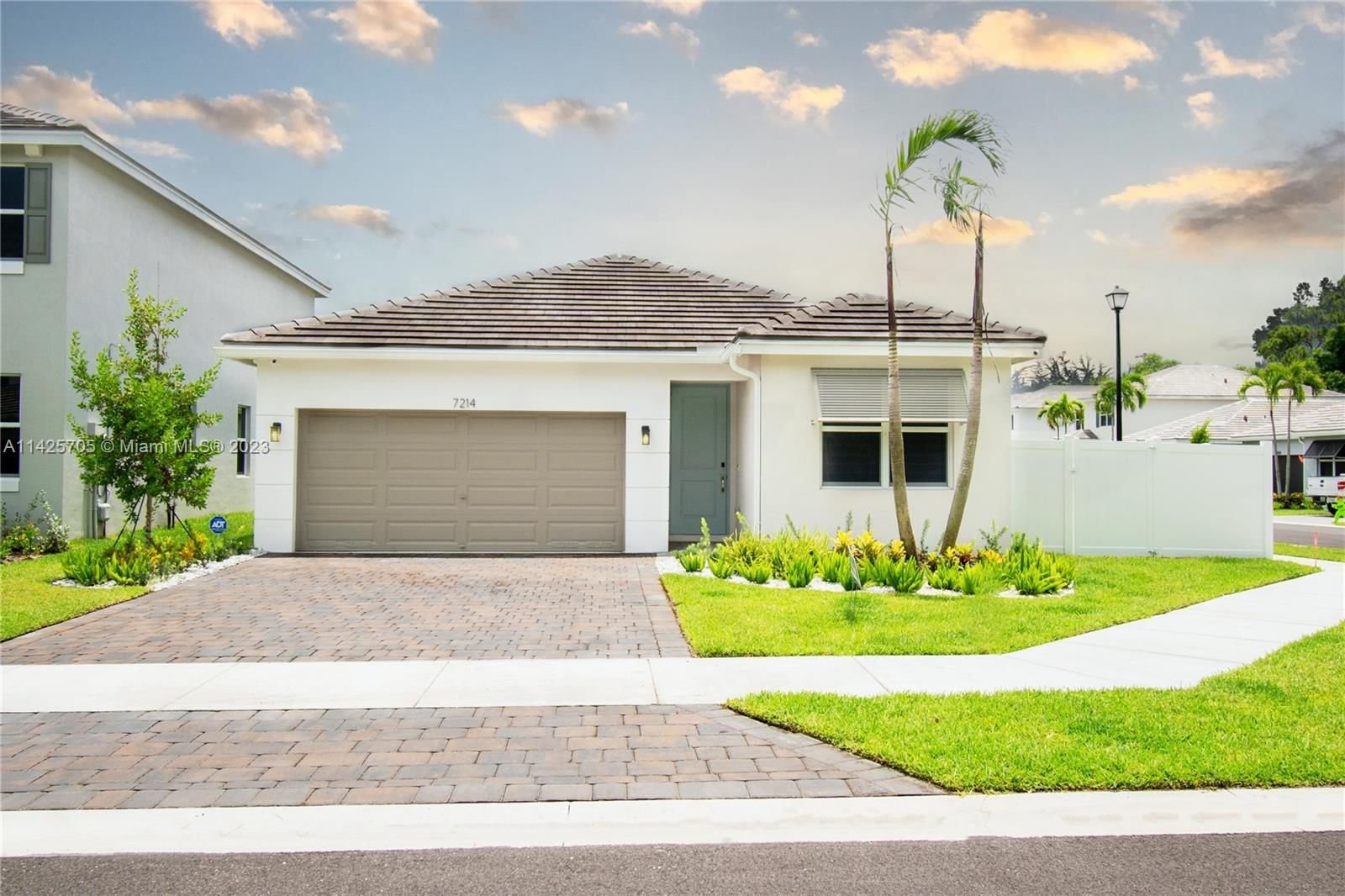 Real estate property located at 7214 Rockwood Rd, Palm Beach County, RESERVE AT JUPITER, Jupiter, FL