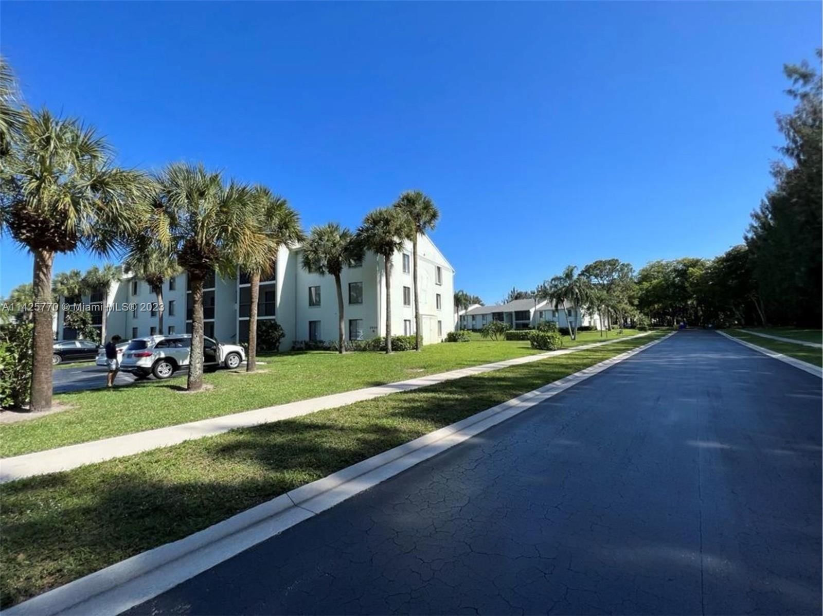 Real estate property located at 3606 Alder Dr F2, Palm Beach County, PALM CLUB WEST VILLAGE 1, West Palm Beach, FL