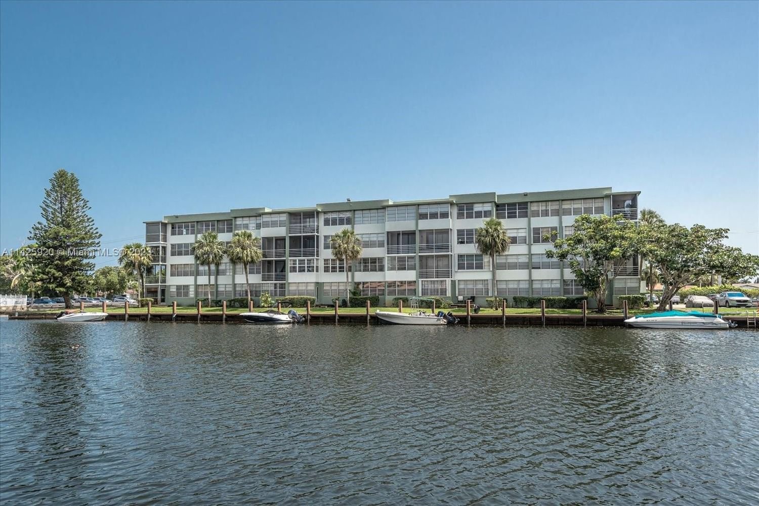 Real estate property located at 2741 Taft St #307, Broward County, Hollywood, FL