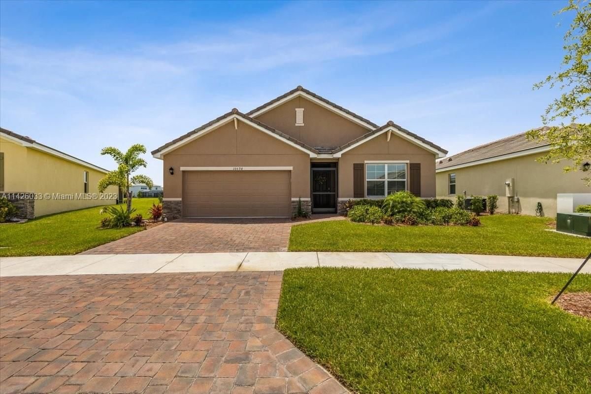 Real estate property located at 10598 Jem St, St Lucie County, Port St. Lucie, FL