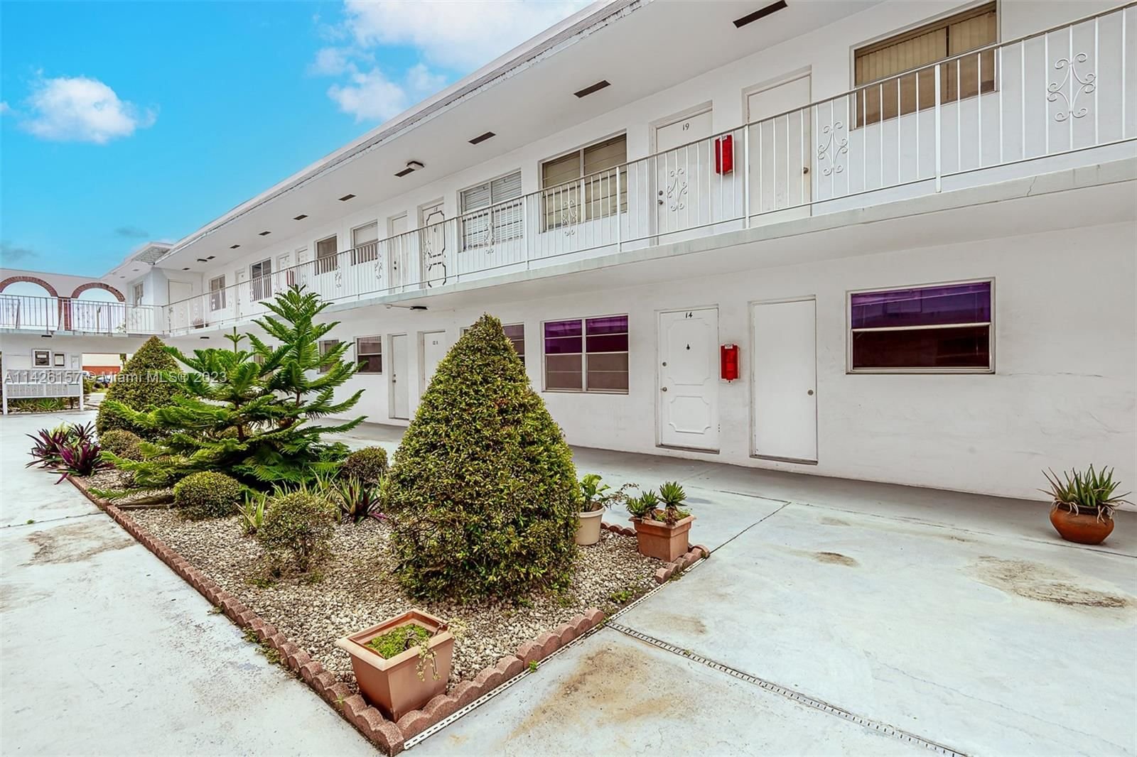 Real estate property located at 2826 Van Buren St #14, Broward County, Hollywood, FL